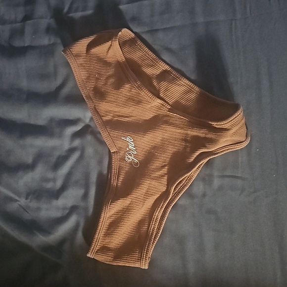 NWOT VS Cotton Cheekster Panty - Picture 1 of 3